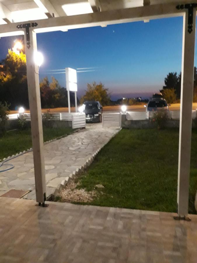 נאוס מרמרס Vickyvillas מראה חיצוני תמונה