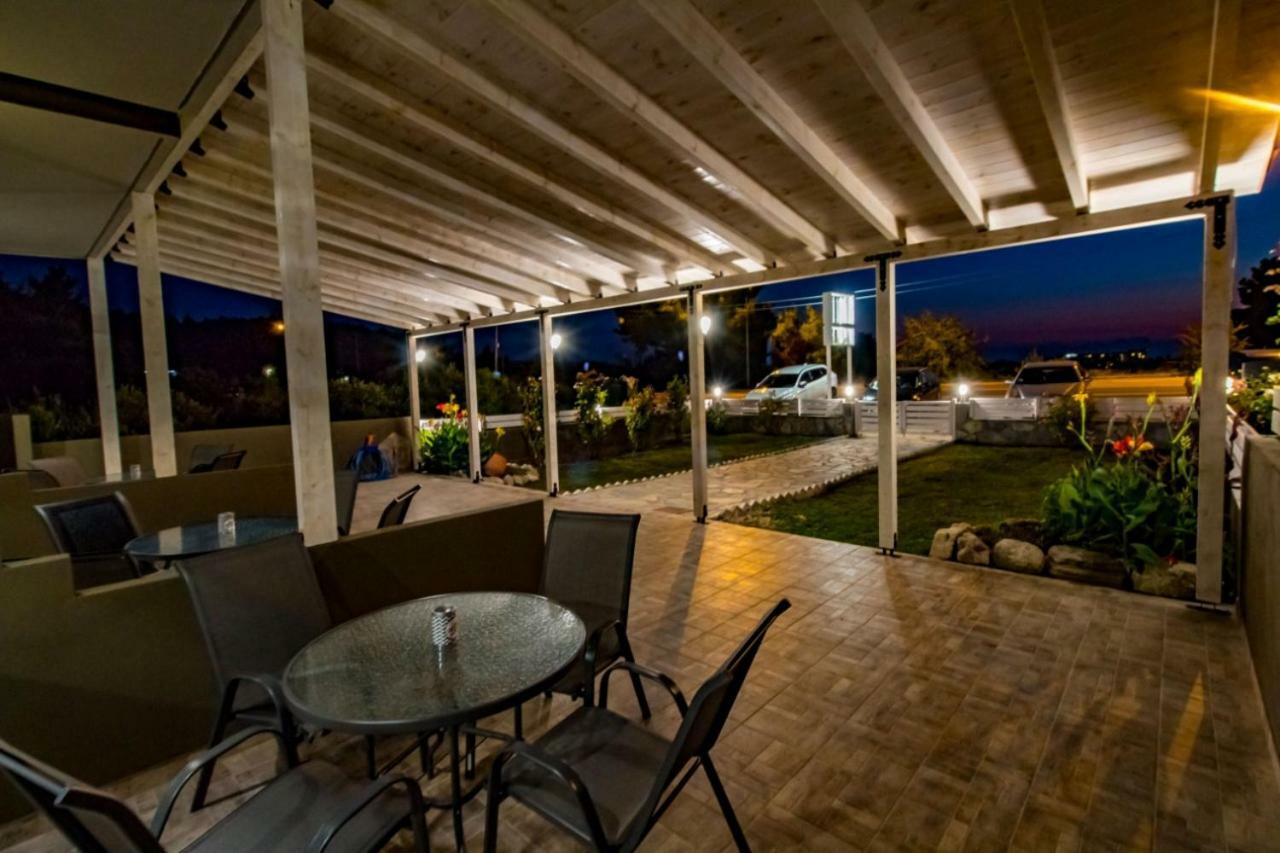נאוס מרמרס Vickyvillas מראה חיצוני תמונה